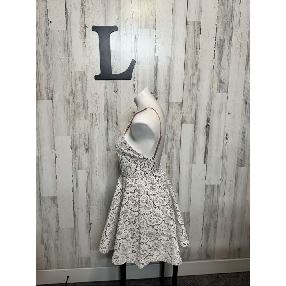 TRAC Ivory Over Mauve Pink Floral Lace Dress Womens Large L Backless Homecoming - Picture 4 of 7